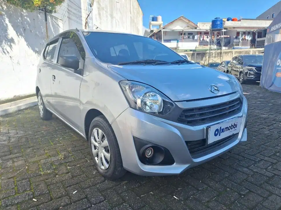 DP MURAH Daihatsu Ayla 1.0 D+ Bensin-MT 2022 Putih CKIKB