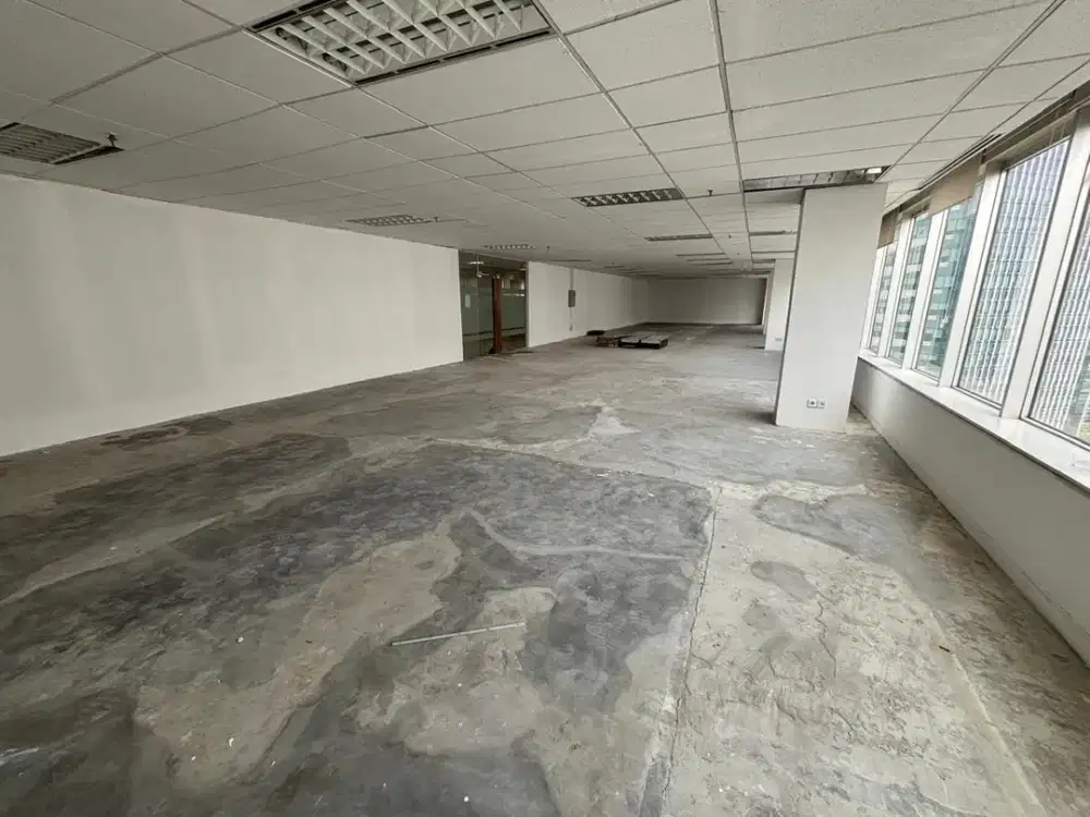 SEWA KANTOR DI JAKARTA SELATAN KUNINGAN 271M2 BARE 130K NEGO
