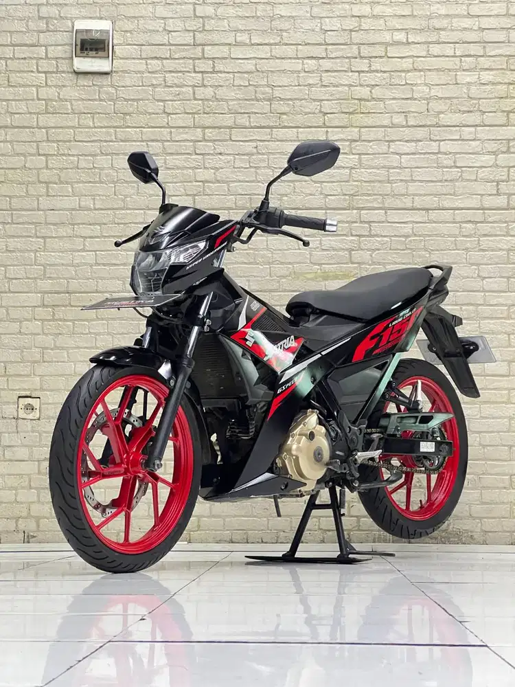 Satria fu injeksi 2016 plat jatim mulus mustika