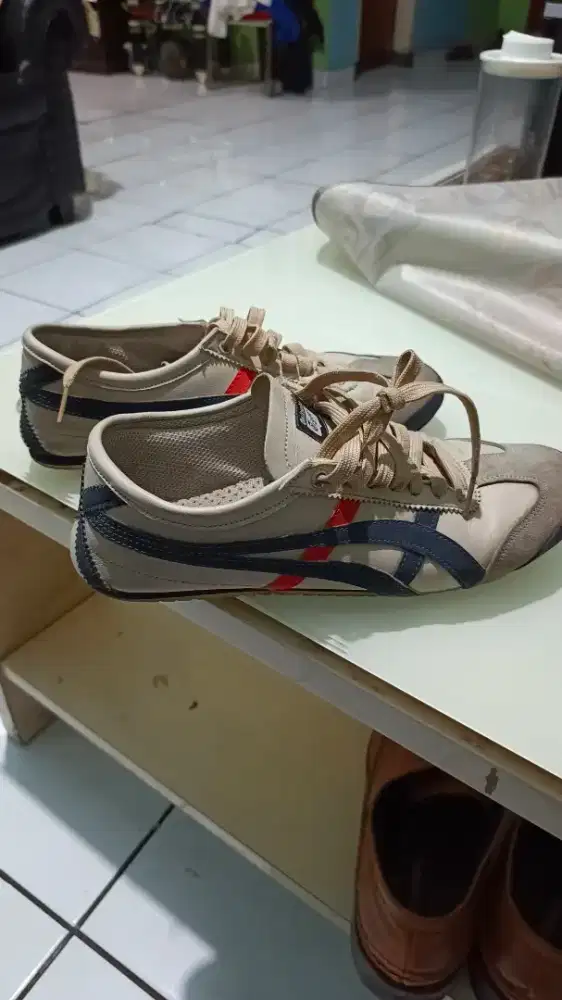 Sepatu Onitsuka Japan