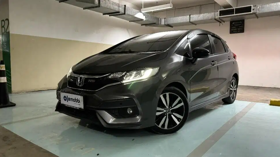 KM Rendah Honda Jazz  1.5 RS Bensin-AT 2019 Abu