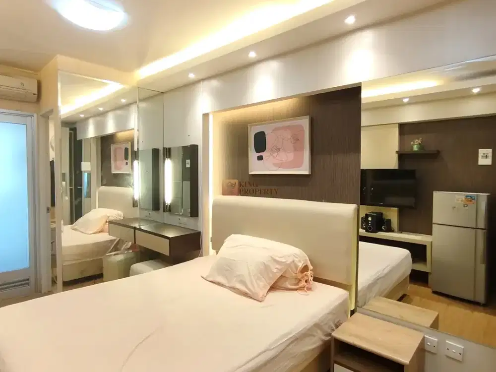Studio Cozy Full Furnished View Pool Siap Huni & Rekomen Green Bay