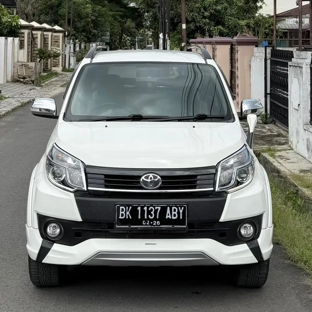 Toyota Rush S TRD 1.5 Manual 2015