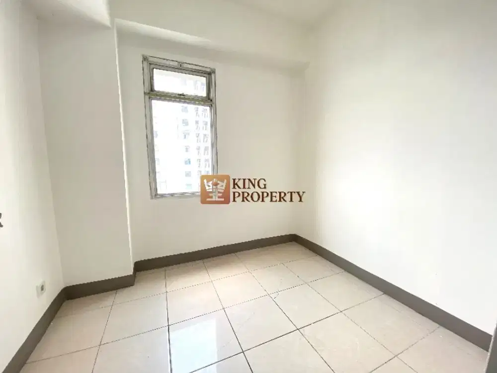 Dijual Apartemen Green Bay Posisi Hook , Lantai Rendah Dekat Mall.