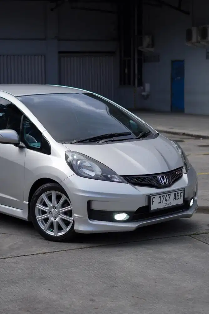 Km 74rb honda jazz RS at 2013 istimewa