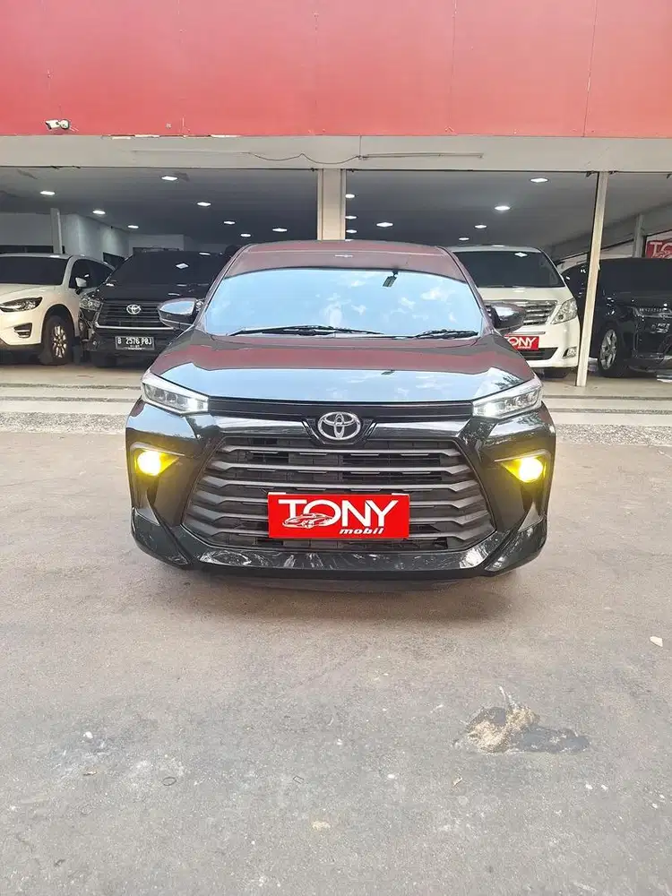 Toyota New Avanza 1.3 E AT 2022 Hitam