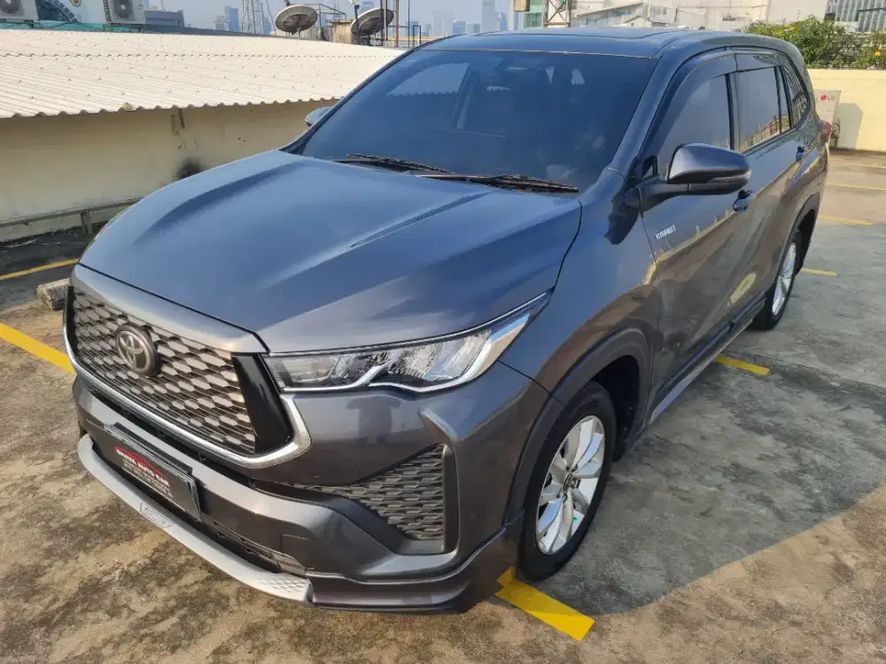 Innova Zenix V hybrid modelista 2022 Odo 30rb