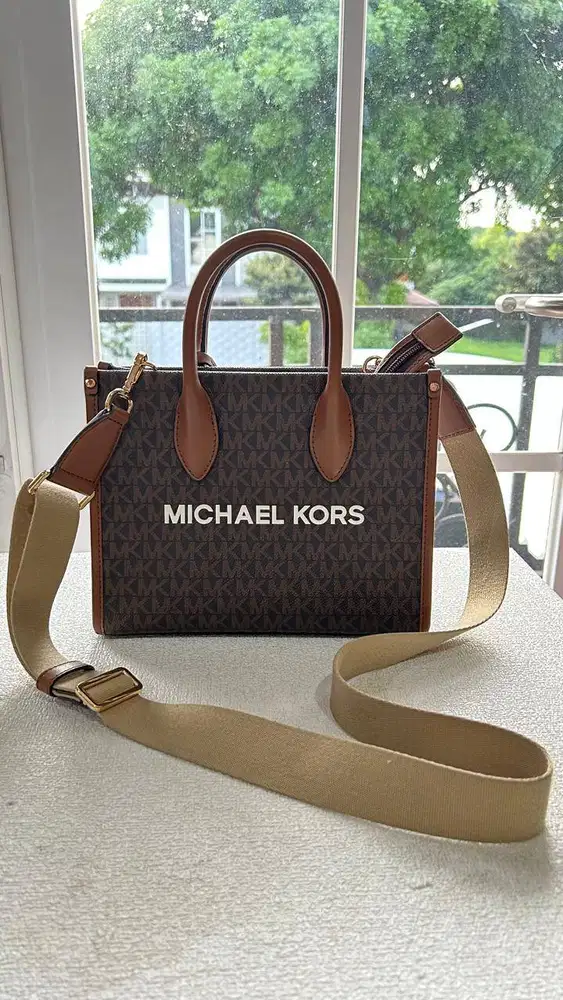 Dijual cepat tas baru ori michael kors
