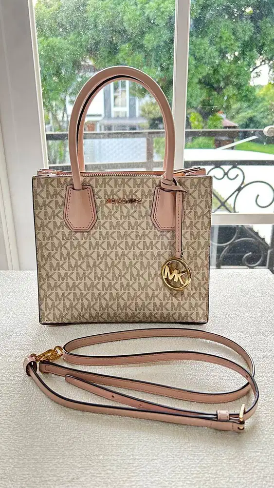 Dijual cepat tas michael kors ori masih baru, nego sampai deal
