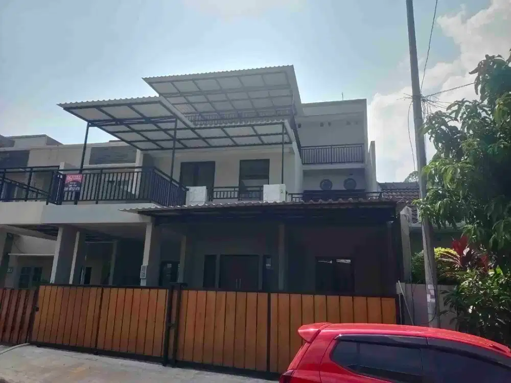 Rumah Baru 3 Lantai dengan 7 Kamar untuk Keluarga Besar BSD