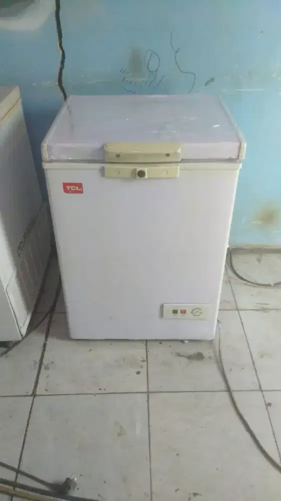 Freezer Box TCL 200 Liter