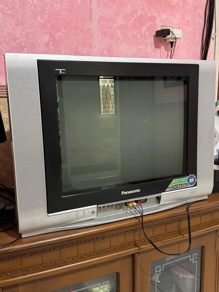 Tv tabung panasonic 21 inchi + stb