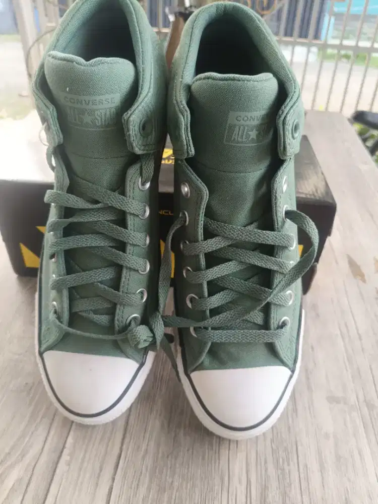 Sepatu Converse