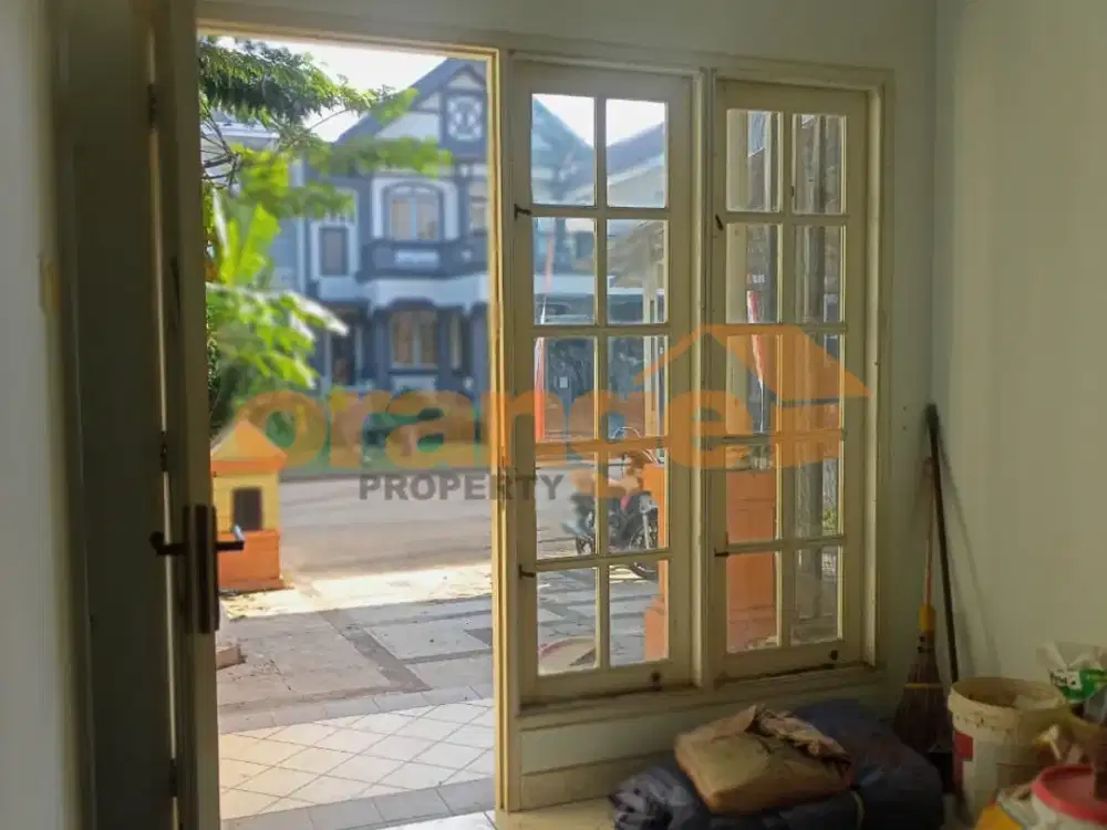 Di Jual Rumah 2 Lantai Sudah Renovasi di Kota Wisata