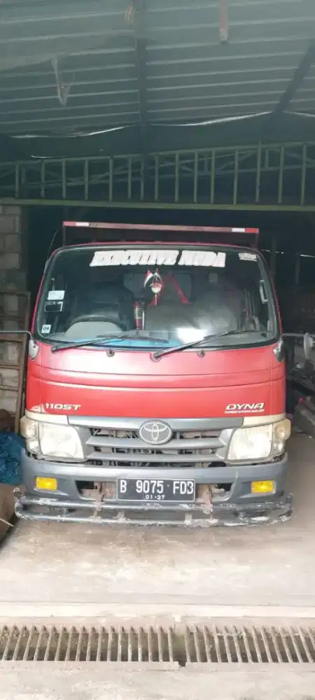 Jual toyota dyna 110 ST thn 2012