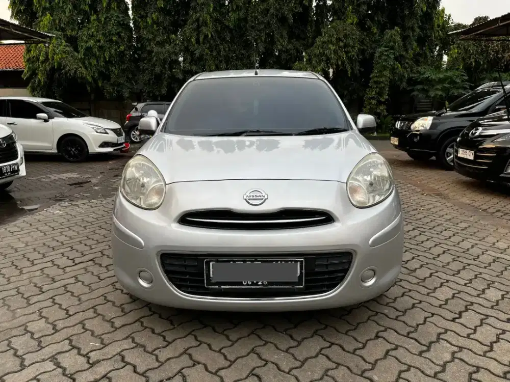 Nissan March 2012 Bensin