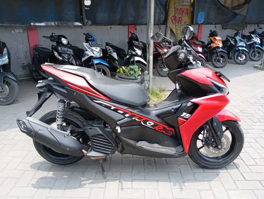 [PROMO OKT] Yamaha Aerox Tahun 2022 Surat Komplit