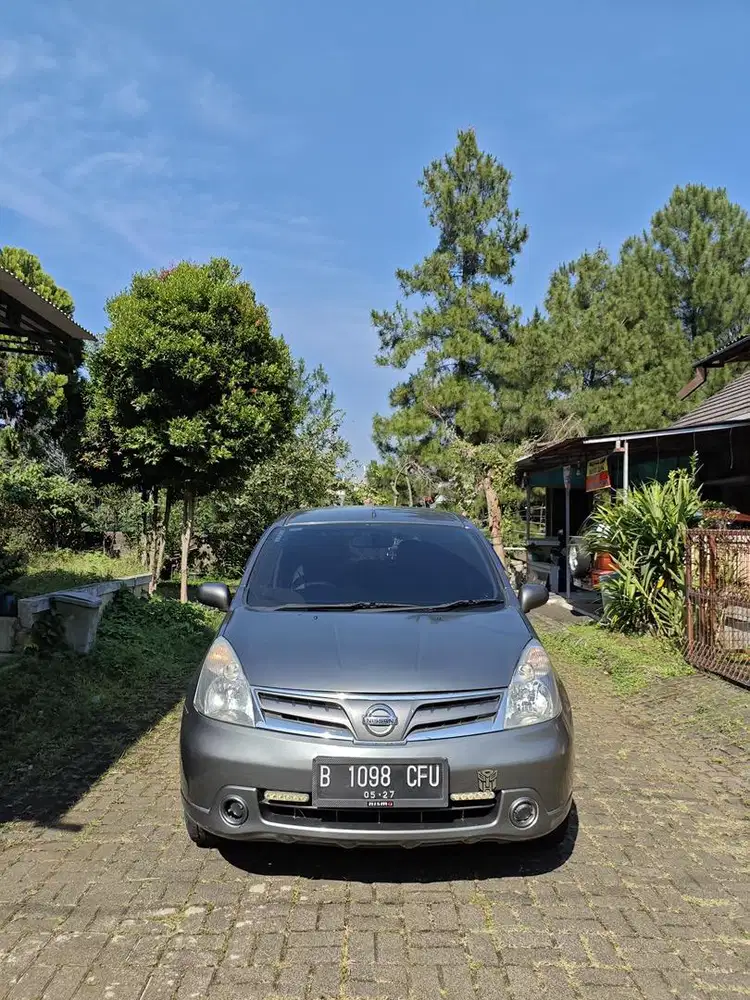 Grand Livina SV 2012 Matic