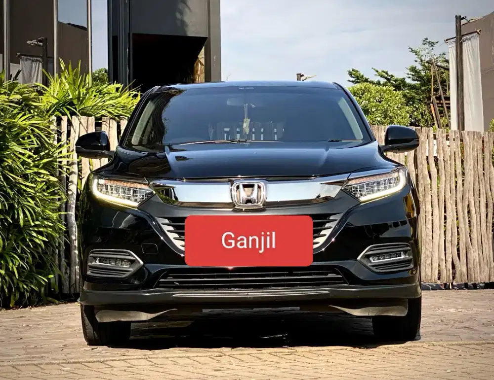 Honda HRV E CVT AT 2021 Hitam