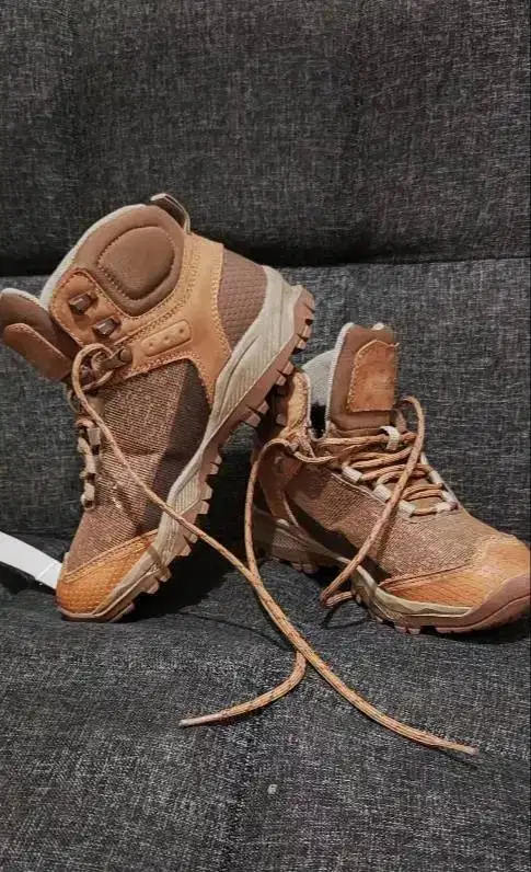 PL Sepatu Eiger Lora MC Shoes Woman