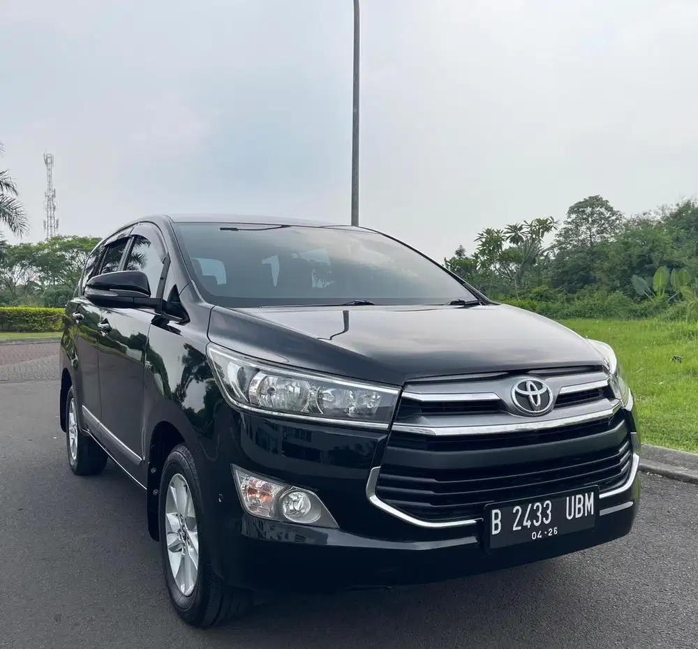 (LOW KM!) Innova Reborn 2.0 V Lux Bensin 2016 AT Matic HITAM // 2017 Q