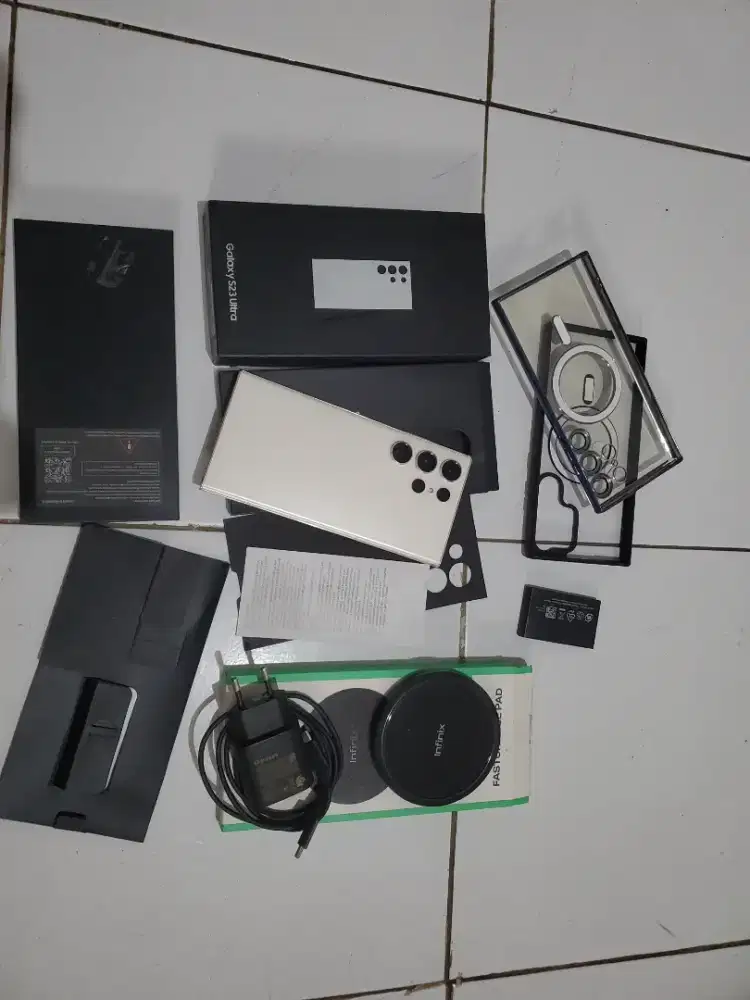 DI JUAL CEPAT. SAMSUNG S23 ULTRA SEIN