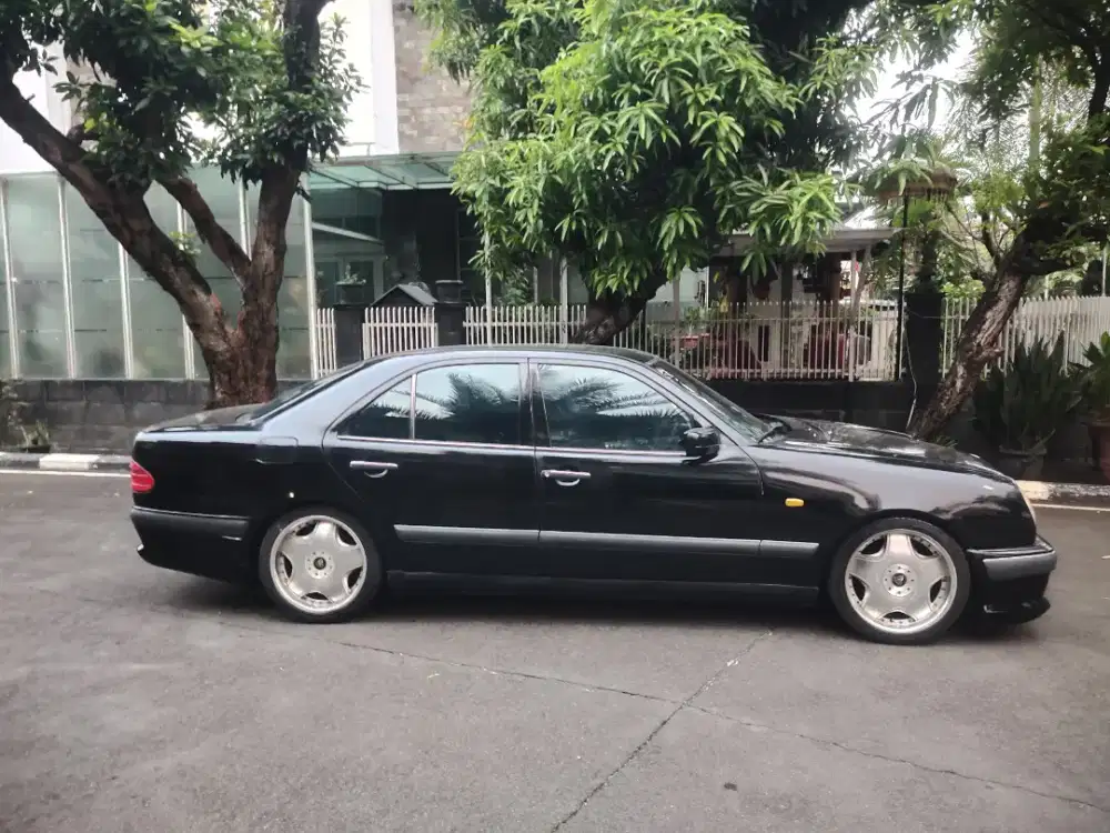 New Eyes W210 E230 Tahun 1997 Manual