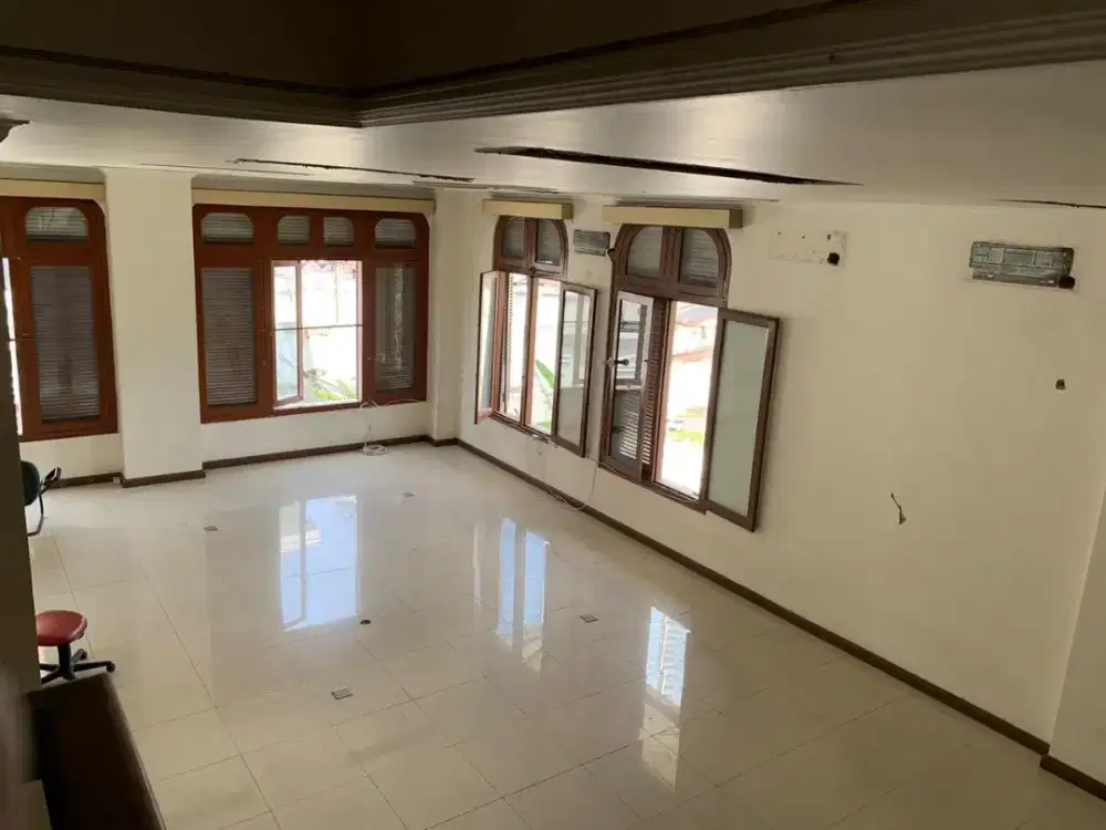 Komerisal area prime location lokasi strategis cocok