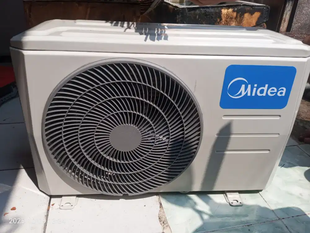 Outdoor Midea 1 pk r32