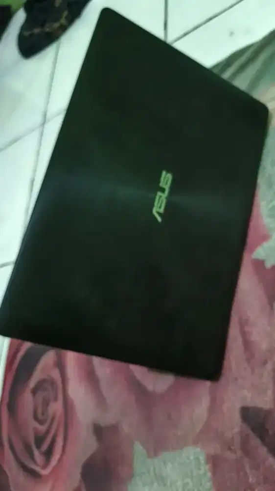 Laptop Asus x453m ram 4, ssd 128