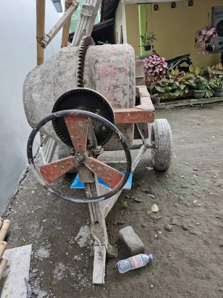 MOLEN COR Bekas
