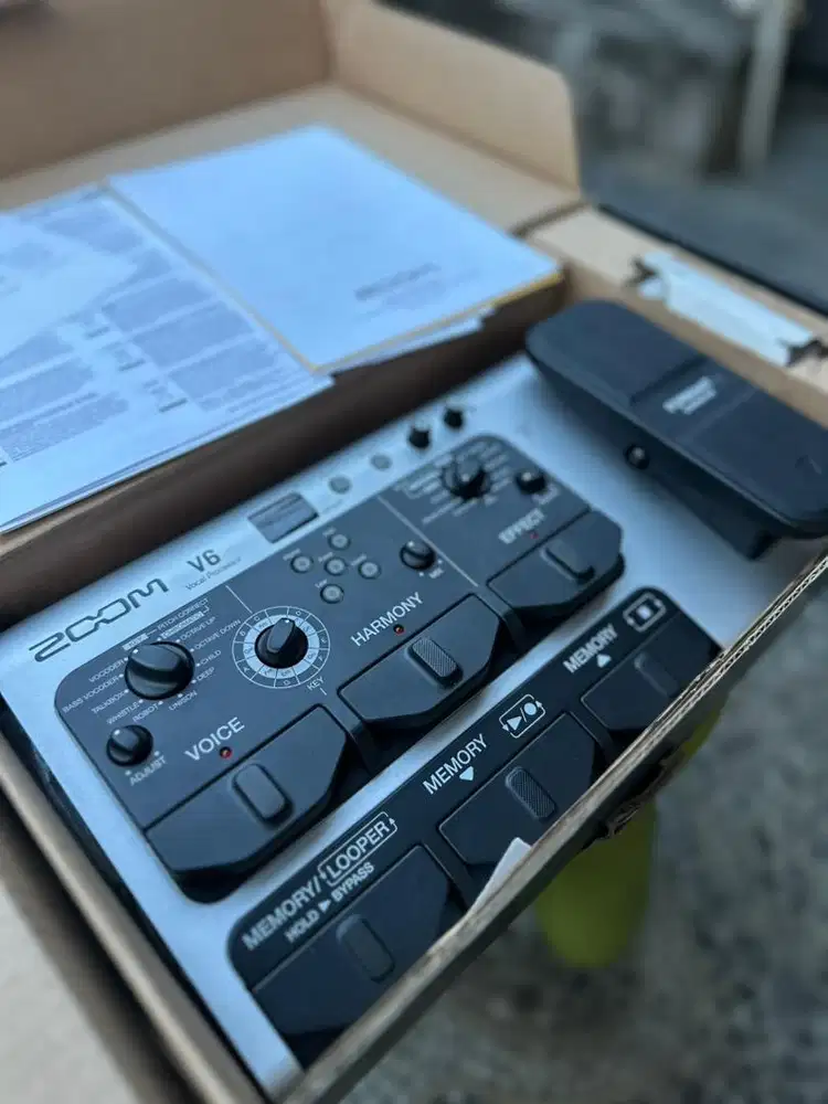 Zoom V6 Vocal Efek Processor