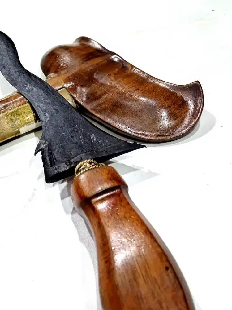 Keris Majapahit Sepuh Carubuk keleng