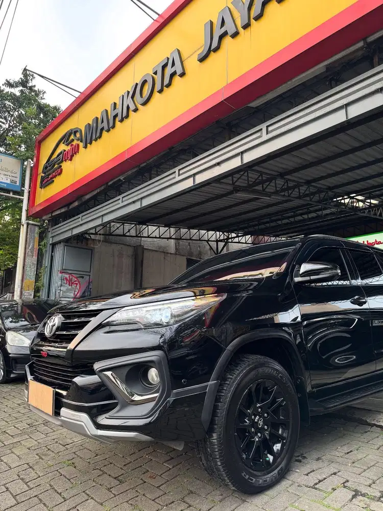 TOYOTA FORTUNER VRZ TRD 2.4 AT 2018(KM60RB)RECORD/PJK10-26/DP20JTAN!!!