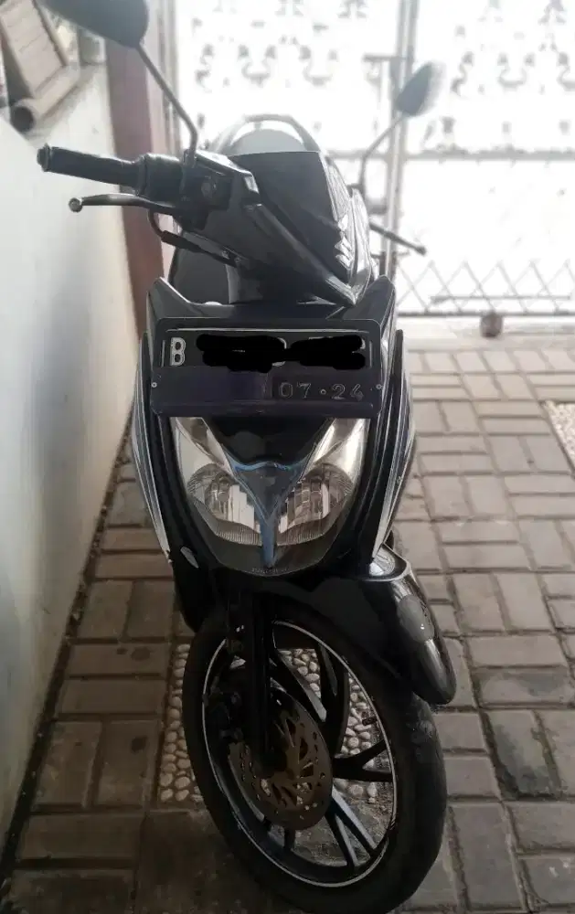 Suzuki Hayate 2014, biru-hitam