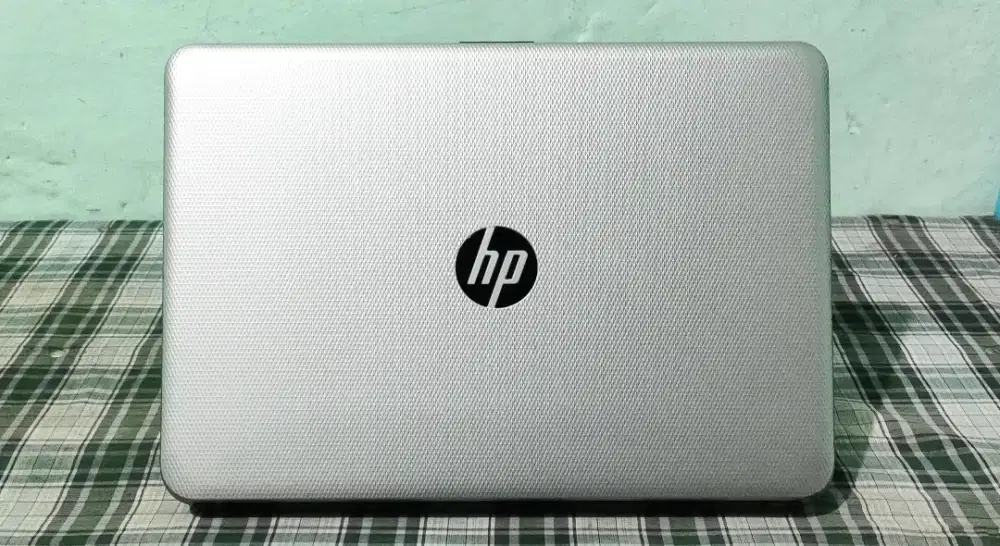 Hp 14 slim AMD a6-5200(4cpu) ram8 hdd500 batre awet 2jam nominus