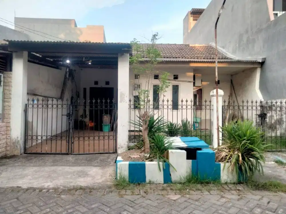 Dijual Rumah cocok untuk kost dan dekat kampus di perumahan kosagra