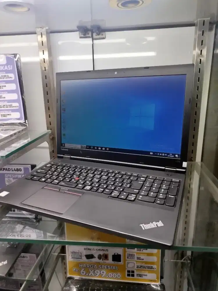 Obral murah laptop desain lenovo L570