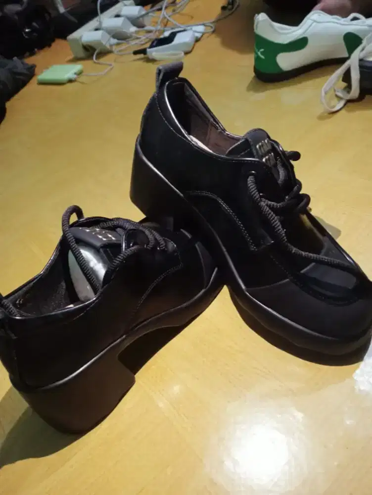 Sepatu ori china
