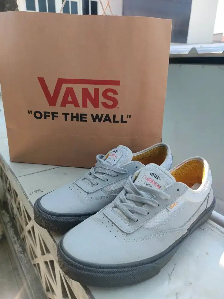 Vans curren ukuran 42