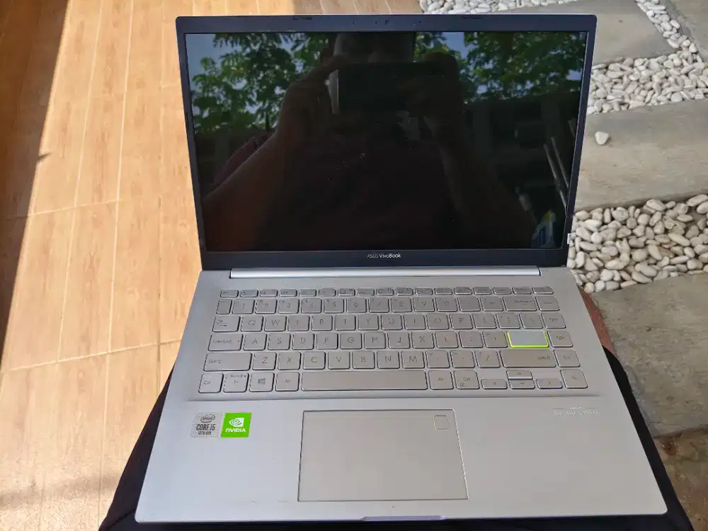 Laptop second ASUS VIVOBOOK X412FL (SILVER)