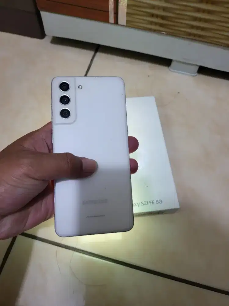 Samsung S21 FE 8/128