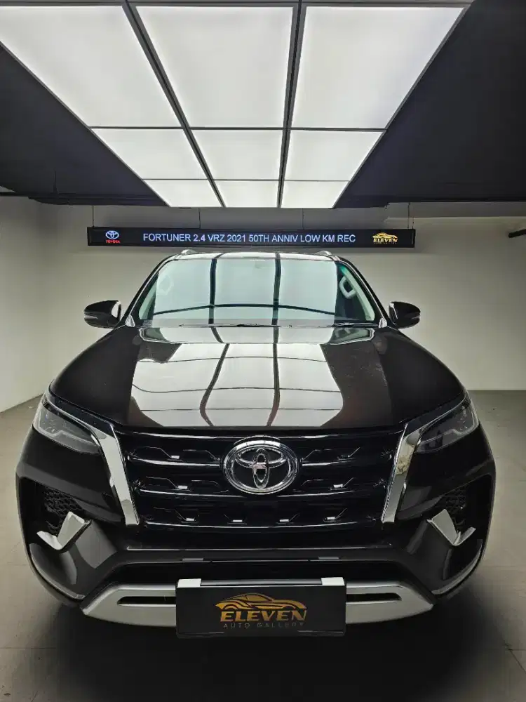Toyota Fortuner 2.4 VRZ Diesel 2021 50th Anniv
Rare