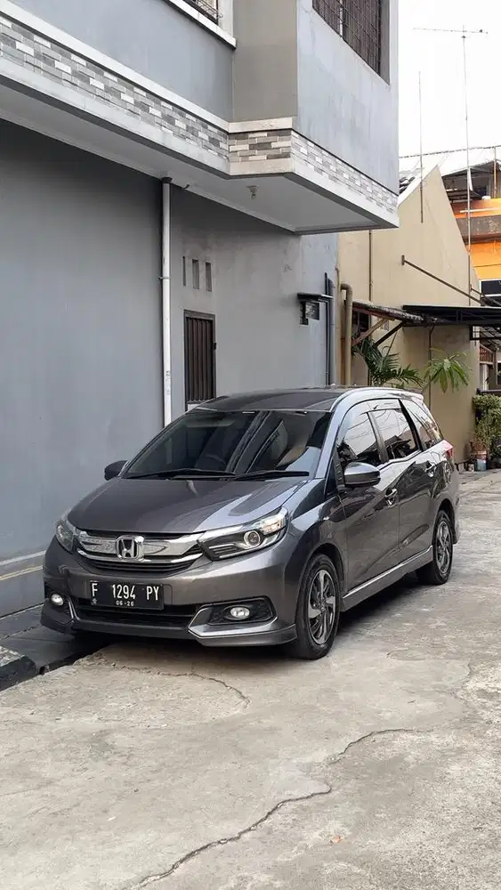 HRG CASH jual cepet mobilio e cvt 2021 at honda