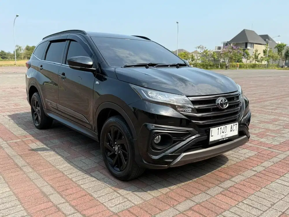 TOYOTA RUSH GR SPORT MATIC 2022 DP 15JT