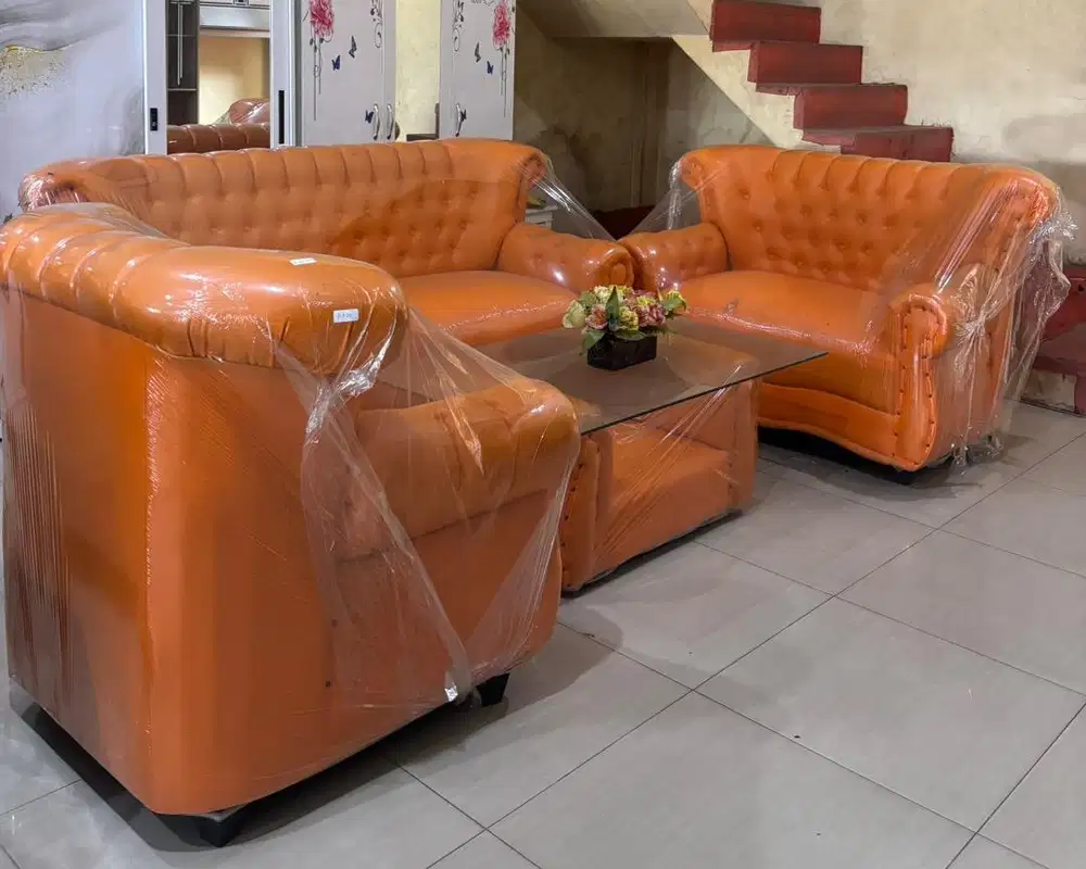 Sofa oren + meja dudukan 3 2 1