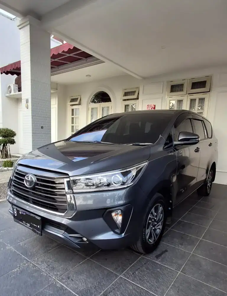 Low KM Toyota Innova Reborn Diesel 2.4 Tipe V Matic 2021