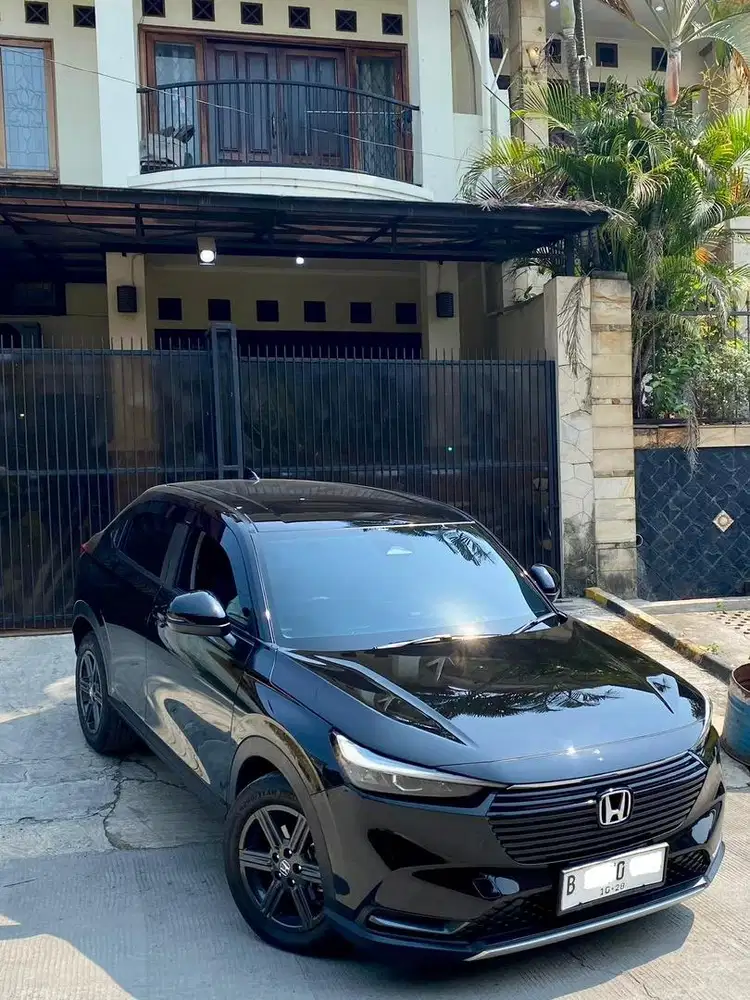 Dijual Honda HRV Tahun 2022 Type E - Mulus, Terawat, Siap Pakai