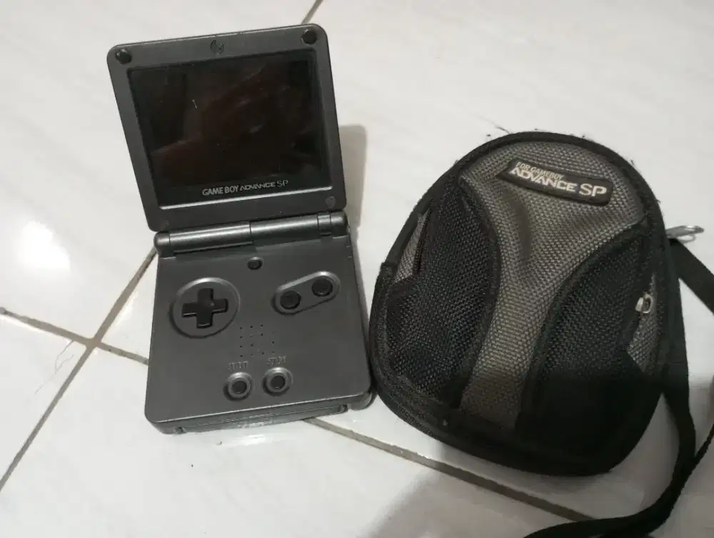 Nintendo gameboy advance ags101