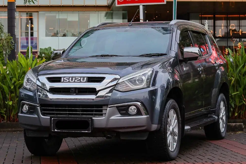 ISUZU MU-X R2 facelift Premiere 2.5 AT 2017 KM LOW